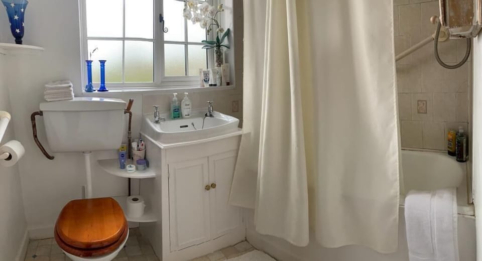 Yew Tree Cottage B&B Bed and Breakfast in England