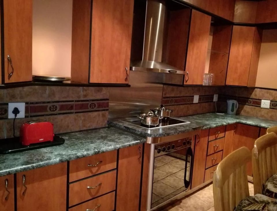 Fridge, microwave