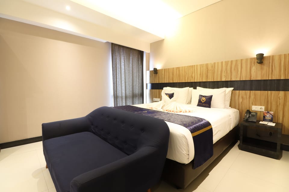 Executive Room, 1 Bedroom | Desk, laptop workspace, rollaway beds, free WiFi