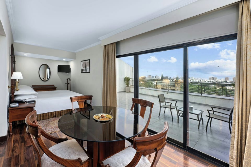 Junior Suite, 1 Bedroom | Lounge