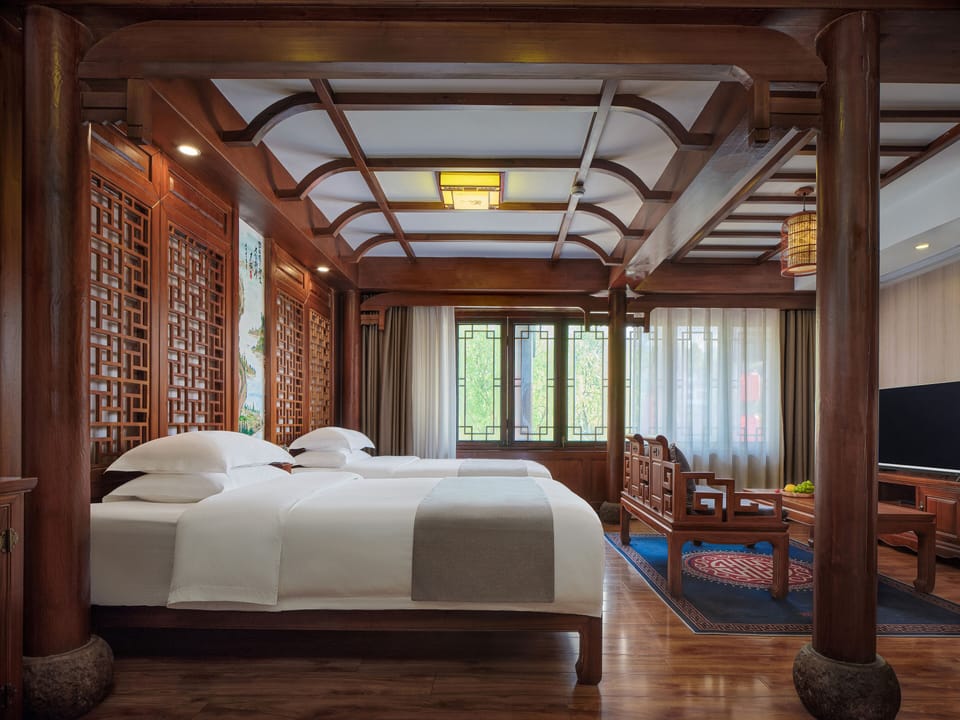 Twin Room with Lake View | Premium bedding, down comforters, pillowtop beds, in-room safe