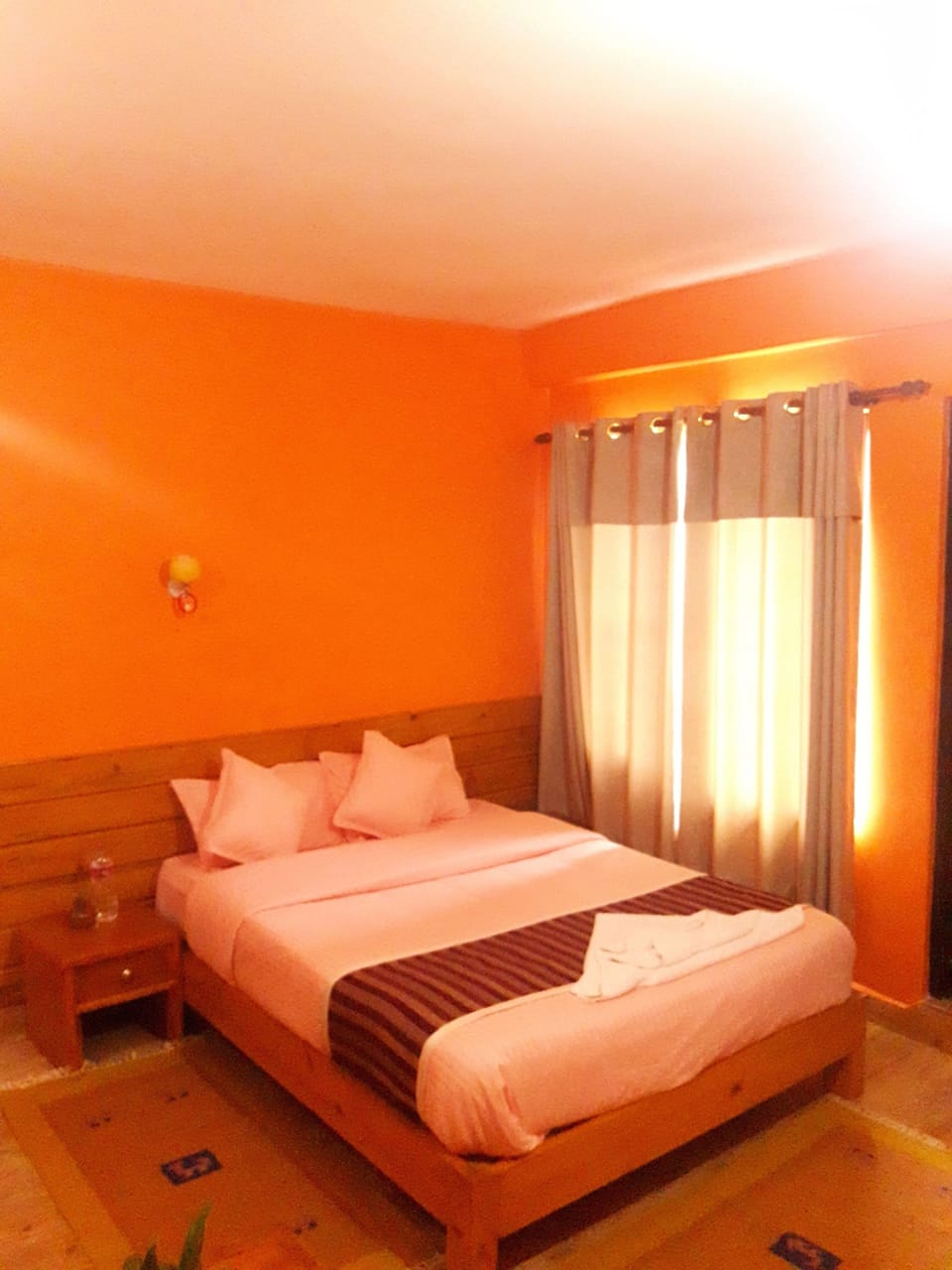 Standard Room | In-room safe, desk, soundproofing, free WiFi
