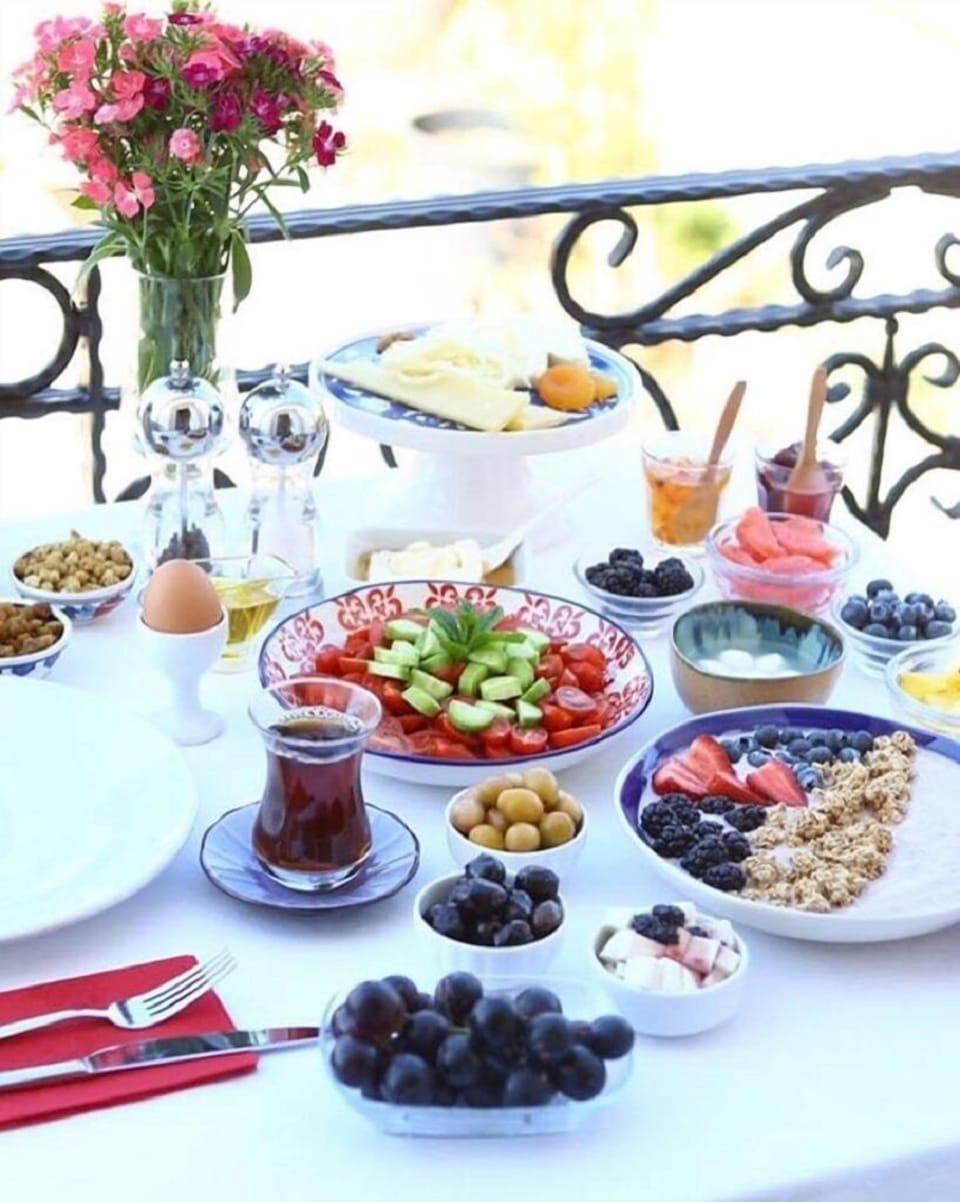 Breakfast meal