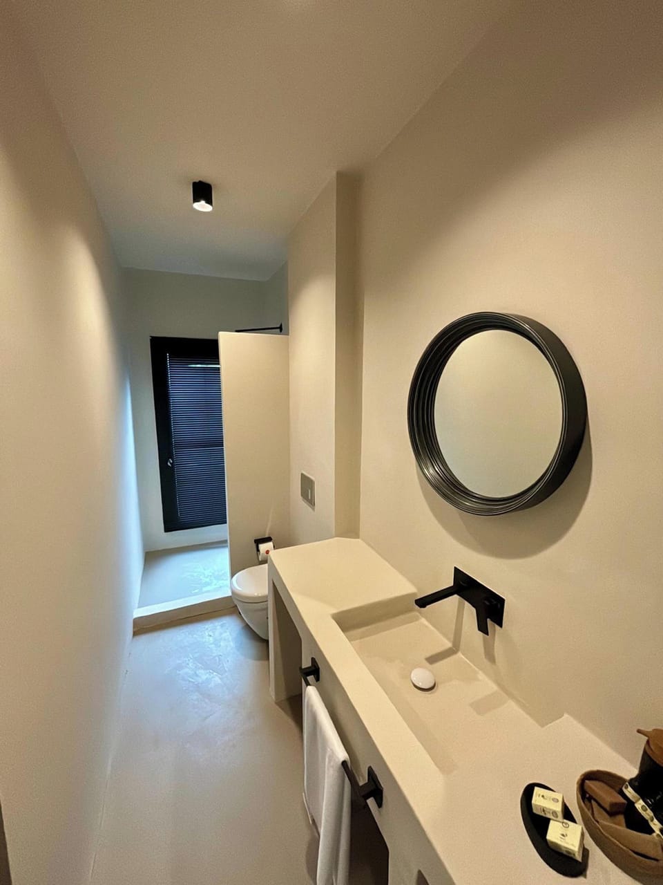 Premium Room, Sea View | Bathroom | Shower, free toiletries, hair dryer, slippers