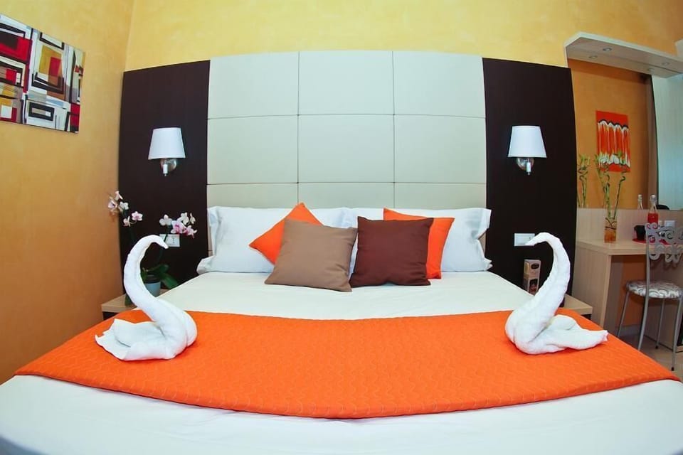 Standard Triple Room | Premium bedding, in-room safe, desk, soundproofing
