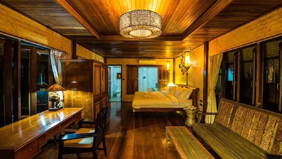 Villa | In-room safe, soundproofing, free WiFi, wheelchair access