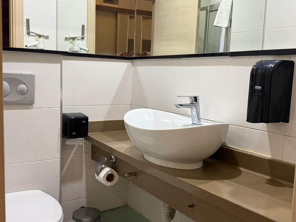 In-room safe, desk, iron/ironing board (on request), WiFi (free)
