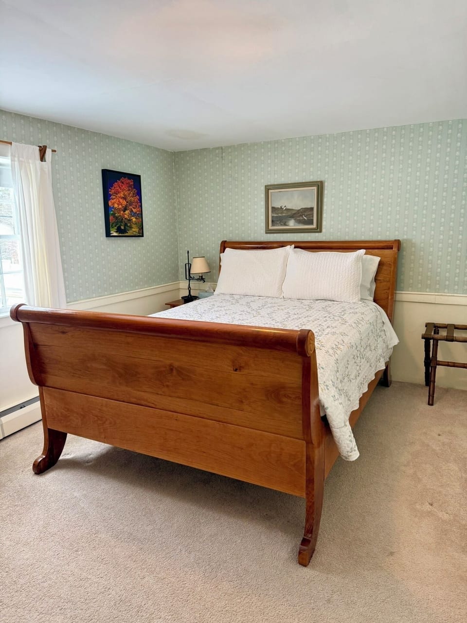 Room, 1 Queen Bed | Premium bedding, down comforters, iron/ironing board, free WiFi