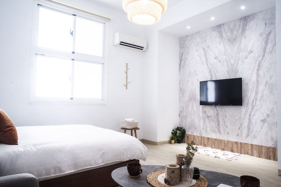 Deluxe Double Room | Premium bedding, free WiFi, bed sheets