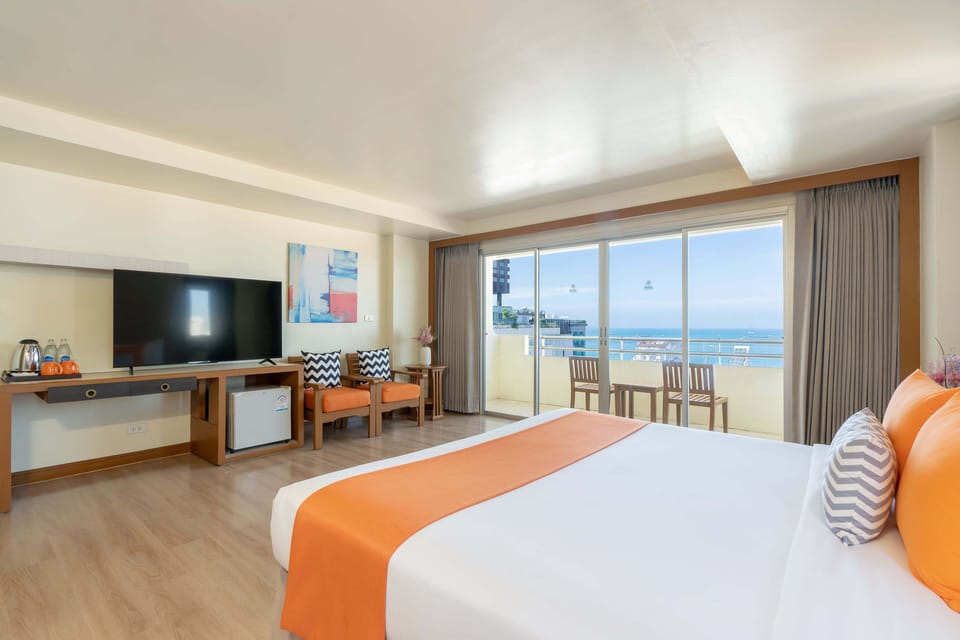 Seaview  | Pillowtop beds, minibar, in-room safe, blackout drapes