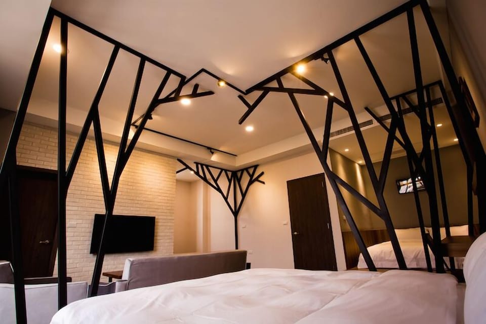 Family Quadruple Room (Forest) | Desk, blackout drapes, soundproofing, rollaway beds