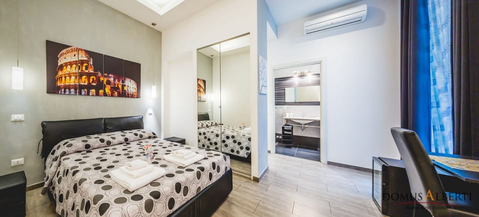 Double Room (Colosseo) | In-room safe, desk, blackout drapes, soundproofing