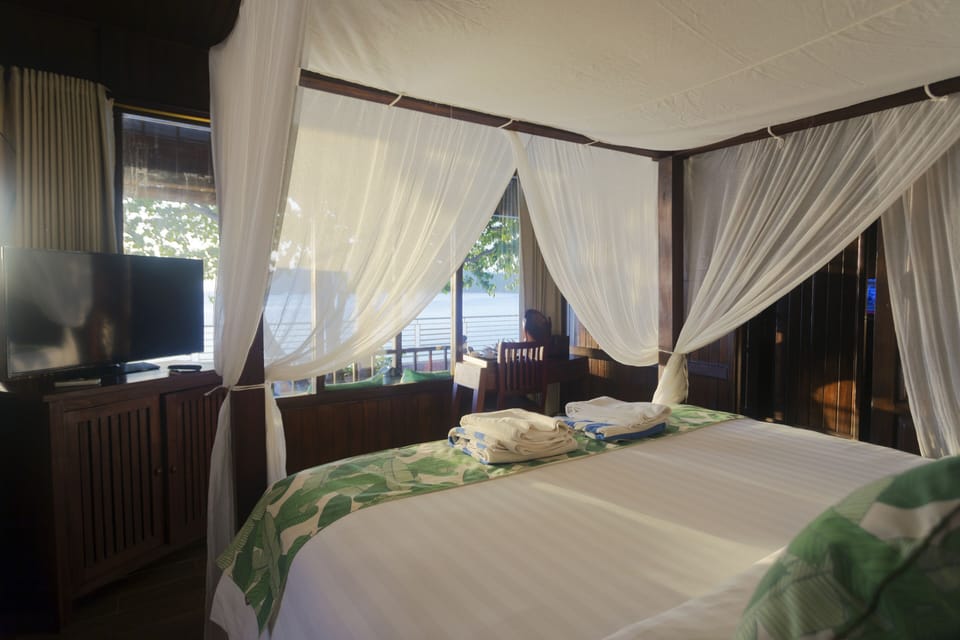Family Villa, 2 Bedrooms, Private Pool, Beachfront | Premium bedding, down comforters, in-room safe, desk