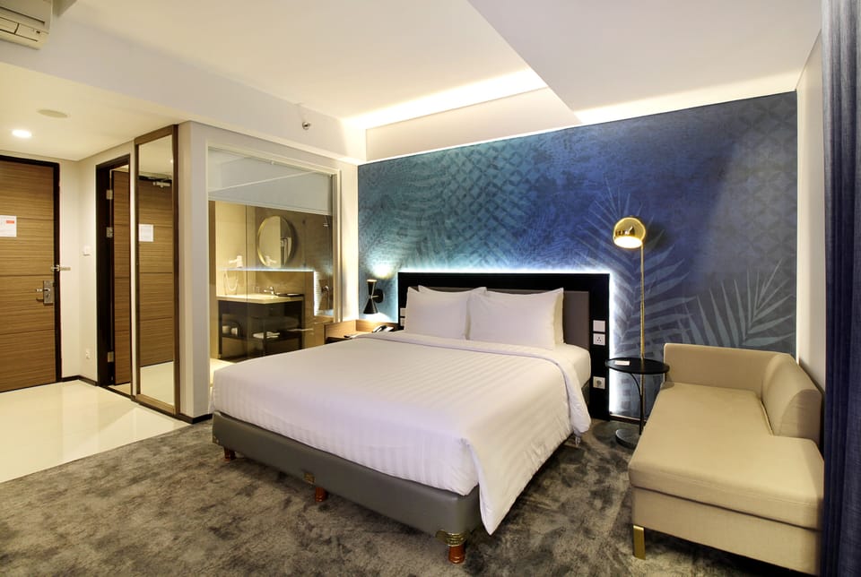 In-room safe, desk, blackout drapes, soundproofing