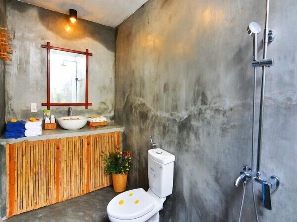 Shower, free toiletries, hair dryer, slippers