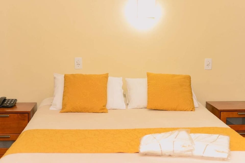 Comfort Room, Lanai | Minibar, blackout drapes, free WiFi, bed sheets