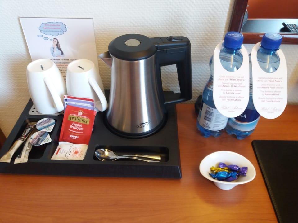 Minibar, in-room safe, desk, laptop workspace