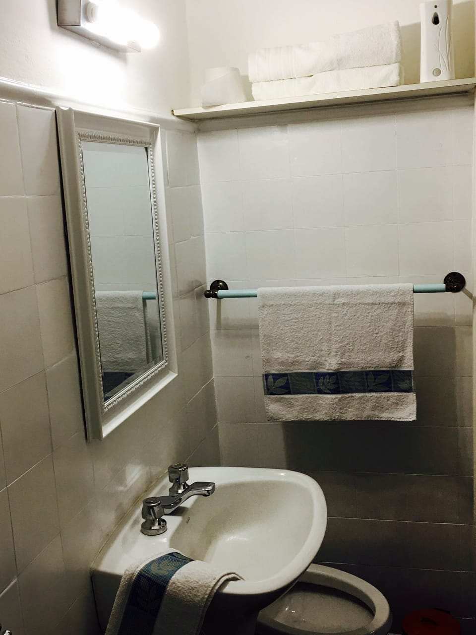 Superior Double Room, 1 Double Bed, Private Bathroom | Bathroom | Shower, rainfall showerhead, free toiletries, towels