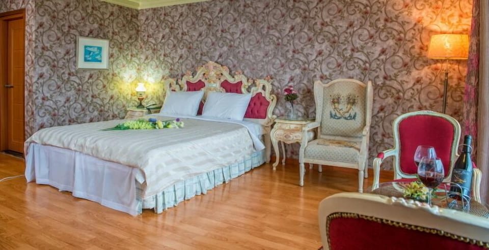 Standard Double Room | Free WiFi