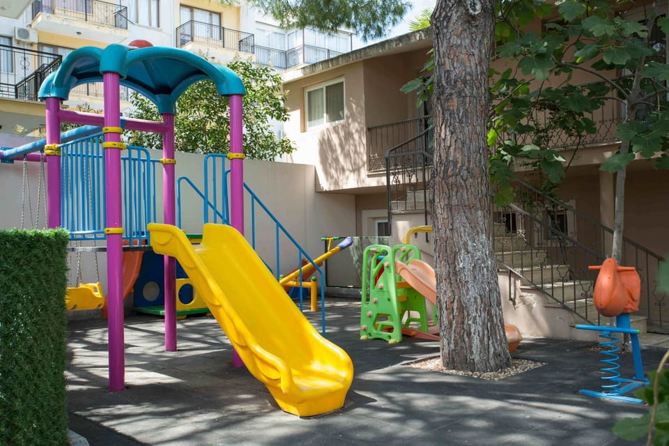 Children's play area - outdoor
