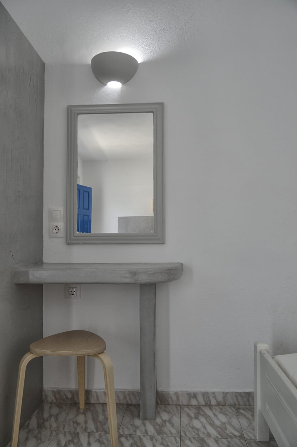 Studio (Triple) | In-room safe, iron/ironing board, free WiFi, bed sheets