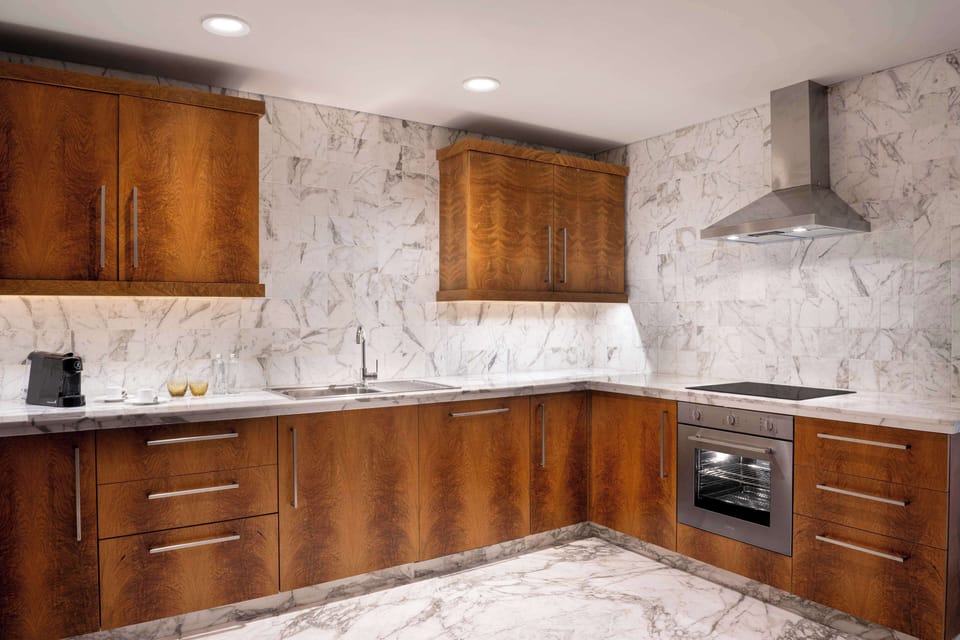 Royal Suite, 1 King Bed | Private kitchen