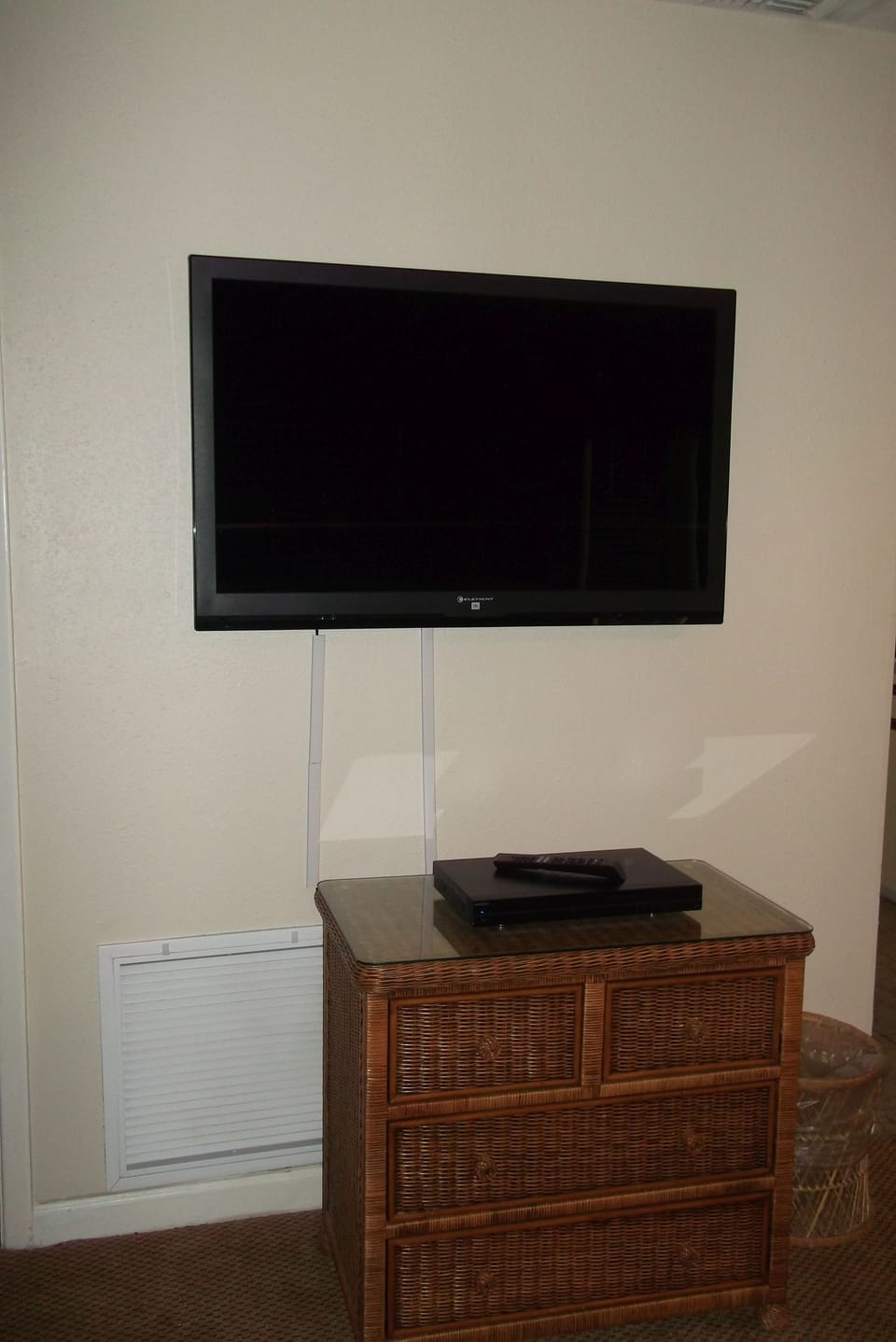 One Bedroom (CAM-1) | Room amenity