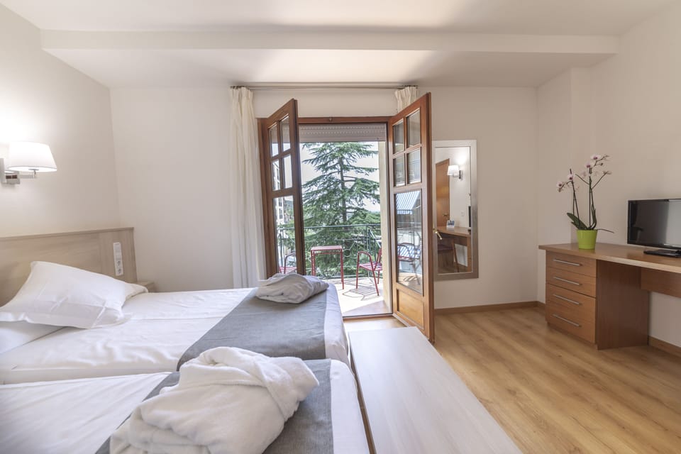 In-room safe, desk, blackout drapes, free WiFi