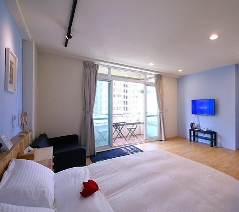 City Double Room, Balcony, City View | Blackout drapes, soundproofing, rollaway beds, free WiFi