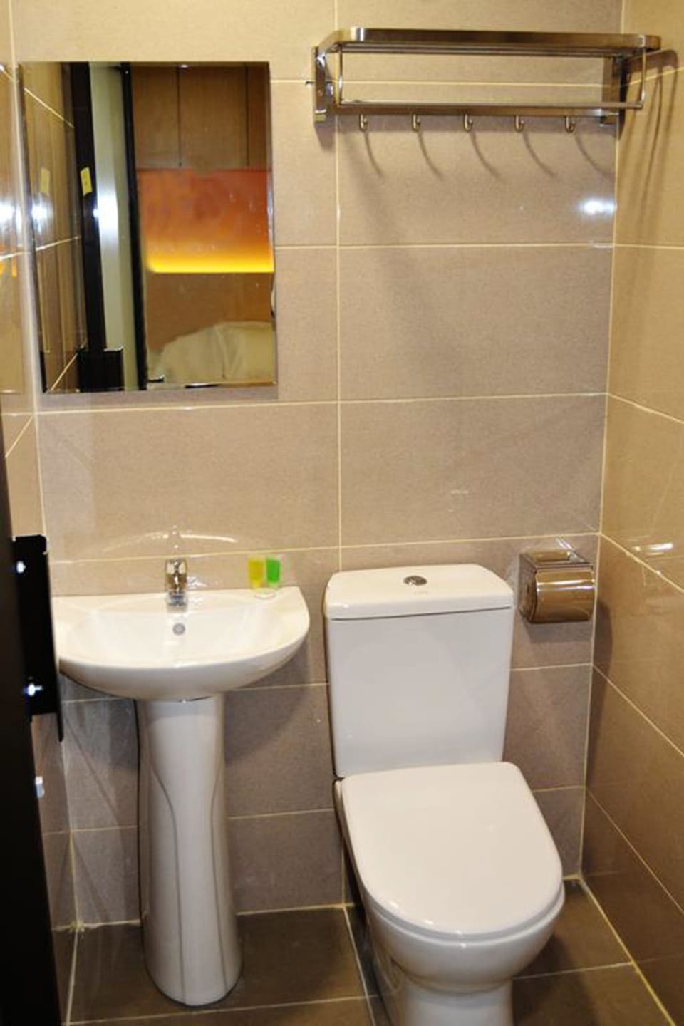 Shower, free toiletries, hair dryer, slippers