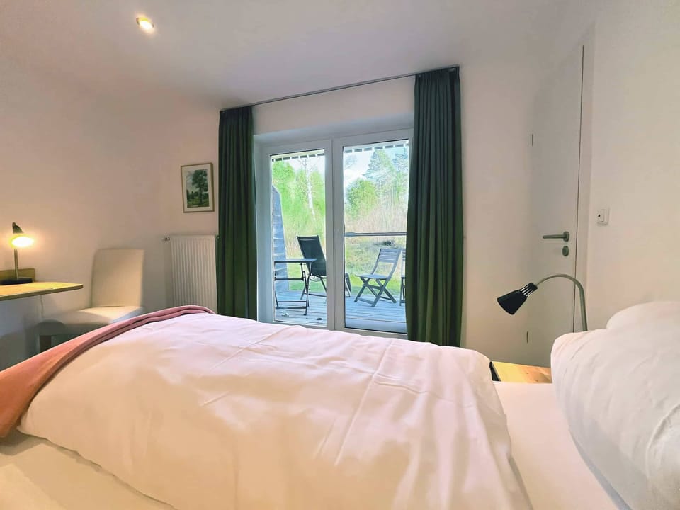 Double Room, Guesthouse Birke | Desk, bed sheets