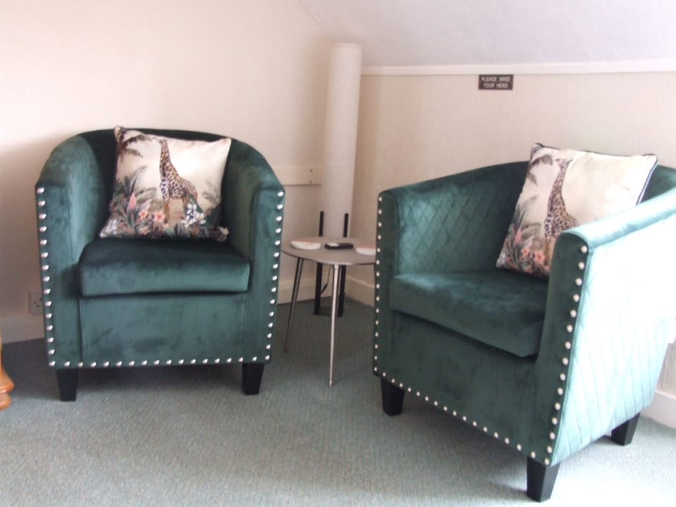 Standard Triple, Sea view | Iron/ironing board, free WiFi