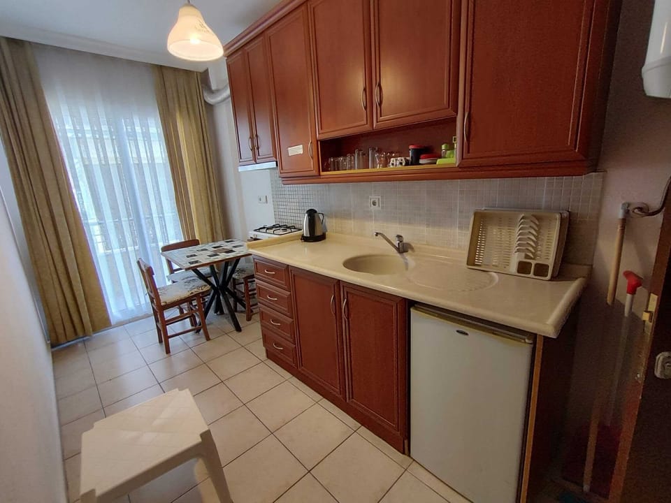 Standard Apartment, 1 Bedroom | Premium bedding, in-room safe, desk, laptop workspace