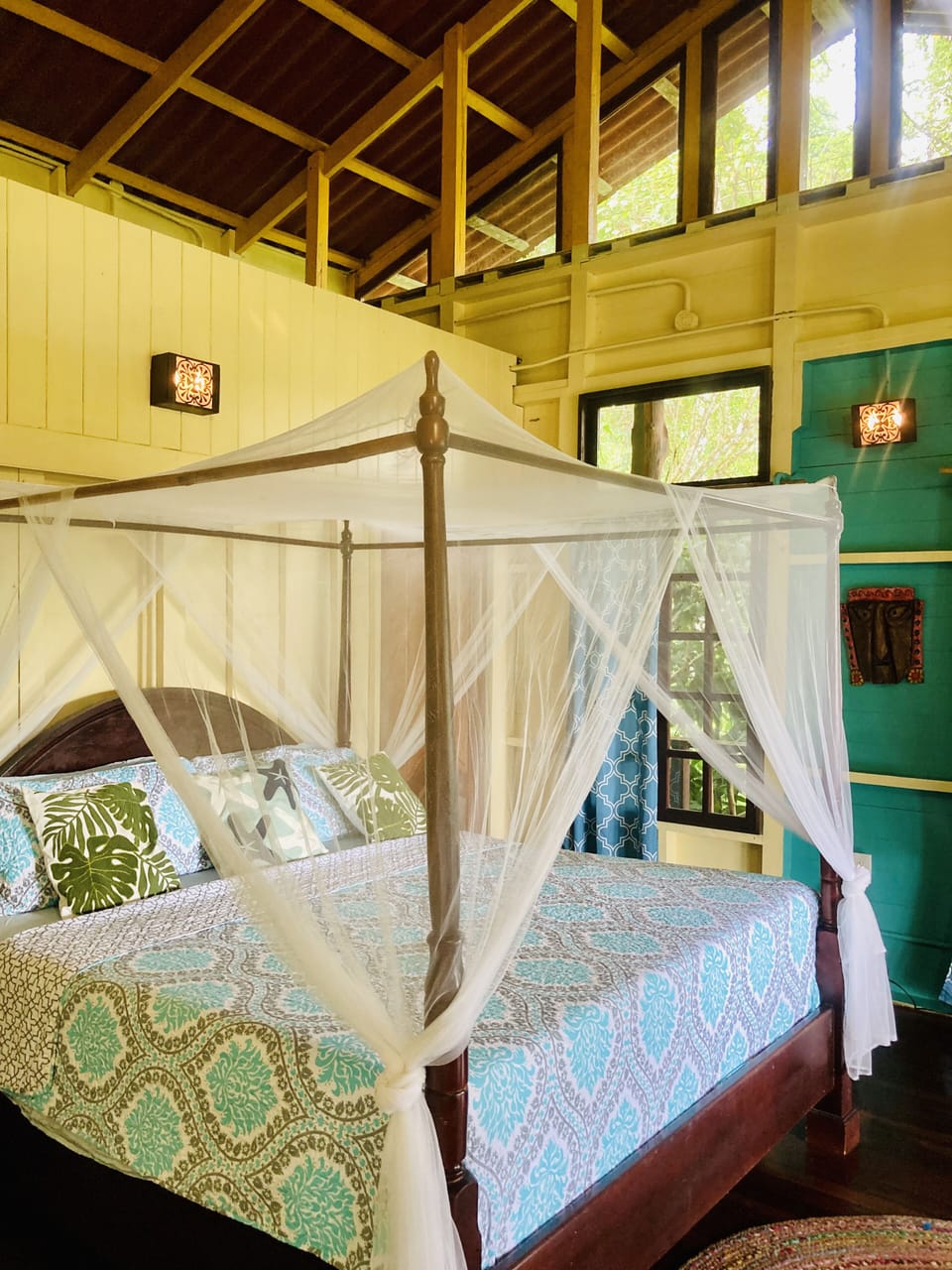 Standard Double Room, 1 King Bed, Ocean View | Individually decorated, individually furnished, free WiFi, bed sheets