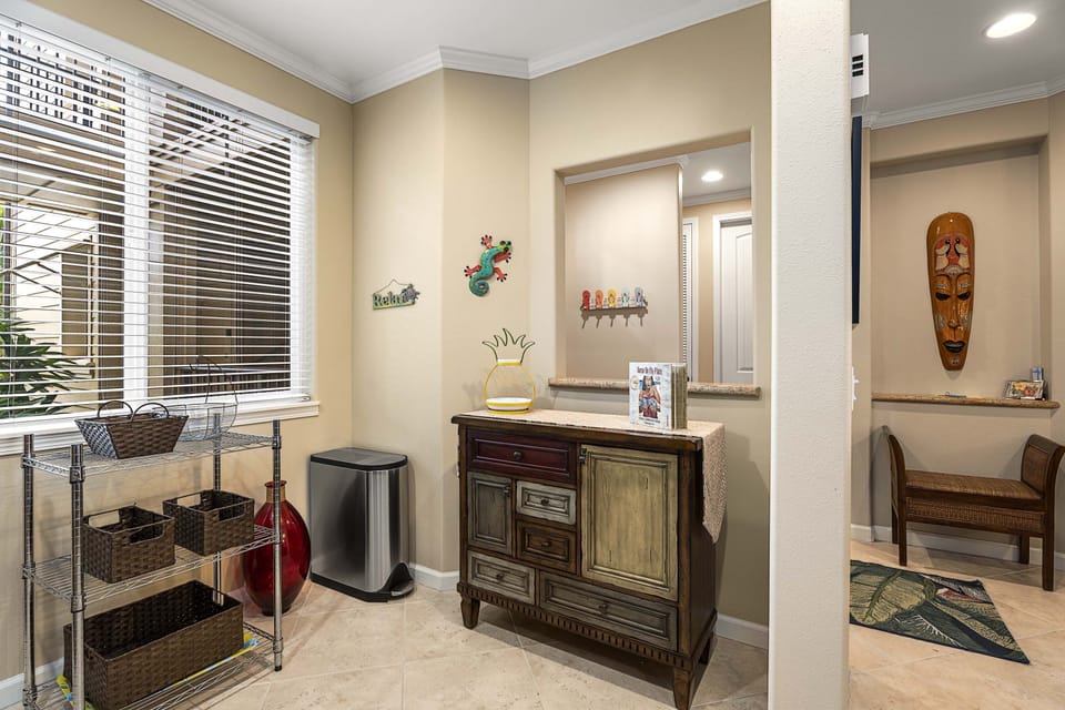 Condo, 2 Bedrooms | Interior