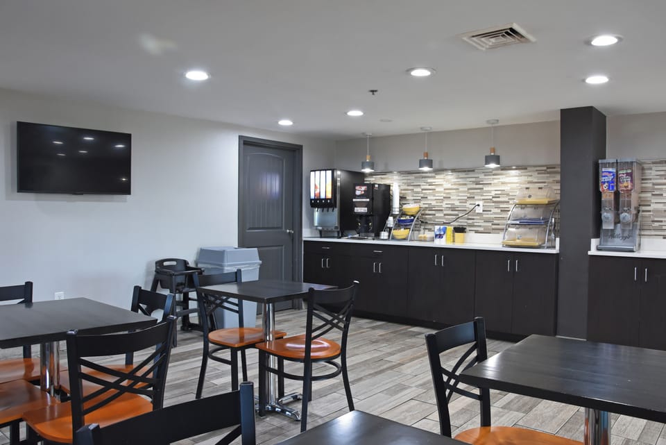 Free daily on-the-go breakfast