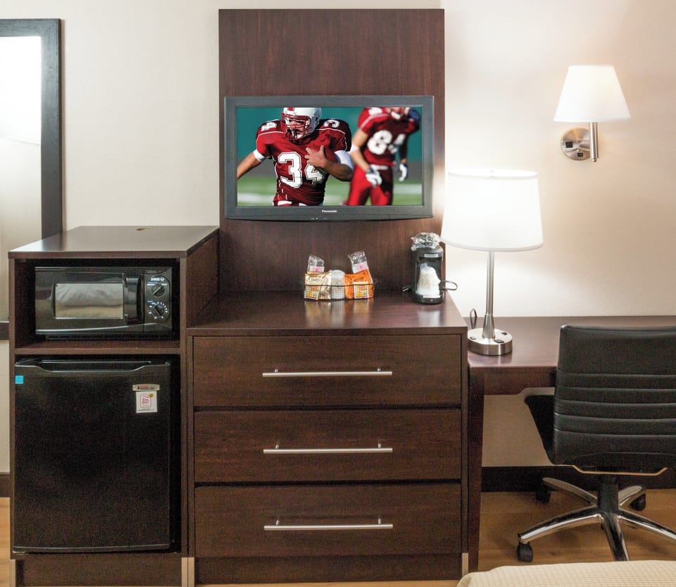 In-room safe, desk, blackout drapes, WiFi (free)