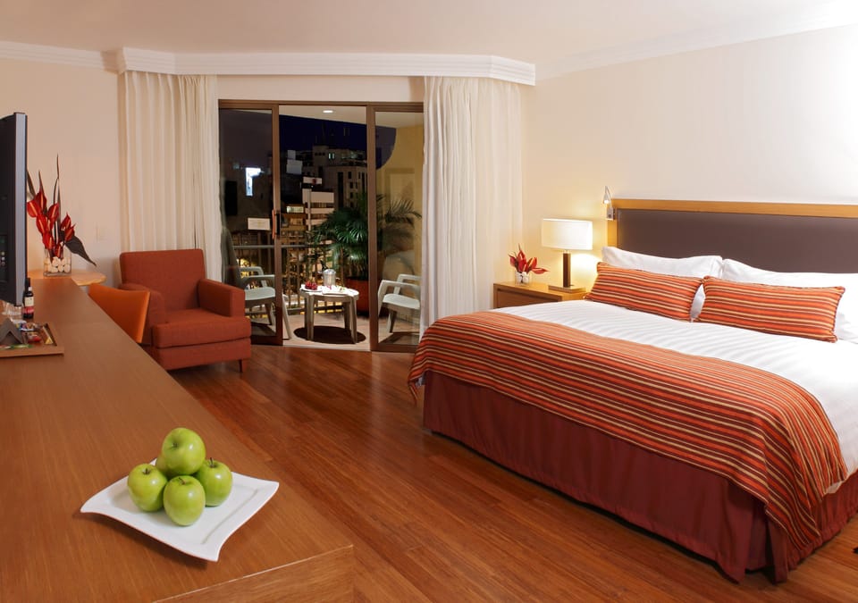 Premium bedding, minibar, in-room safe, desk