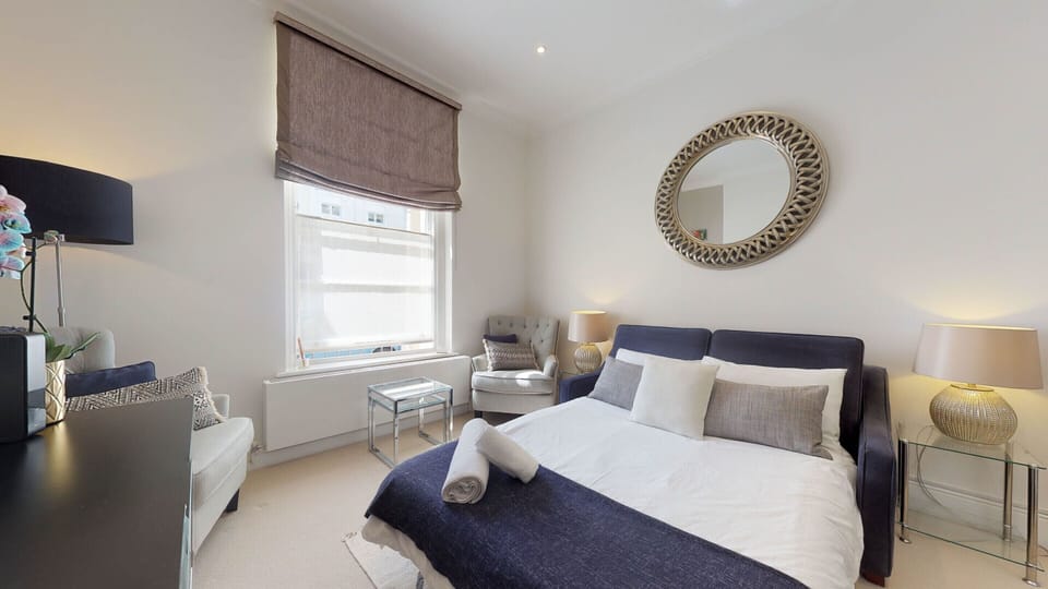 Apartment, Private Bathroom (Central London Flat) | Lounge