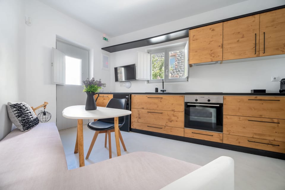 Two Bedroom Sea View Villa with Hot Tub - Fourni | Private kitchen | Fridge, oven, stovetop, espresso maker