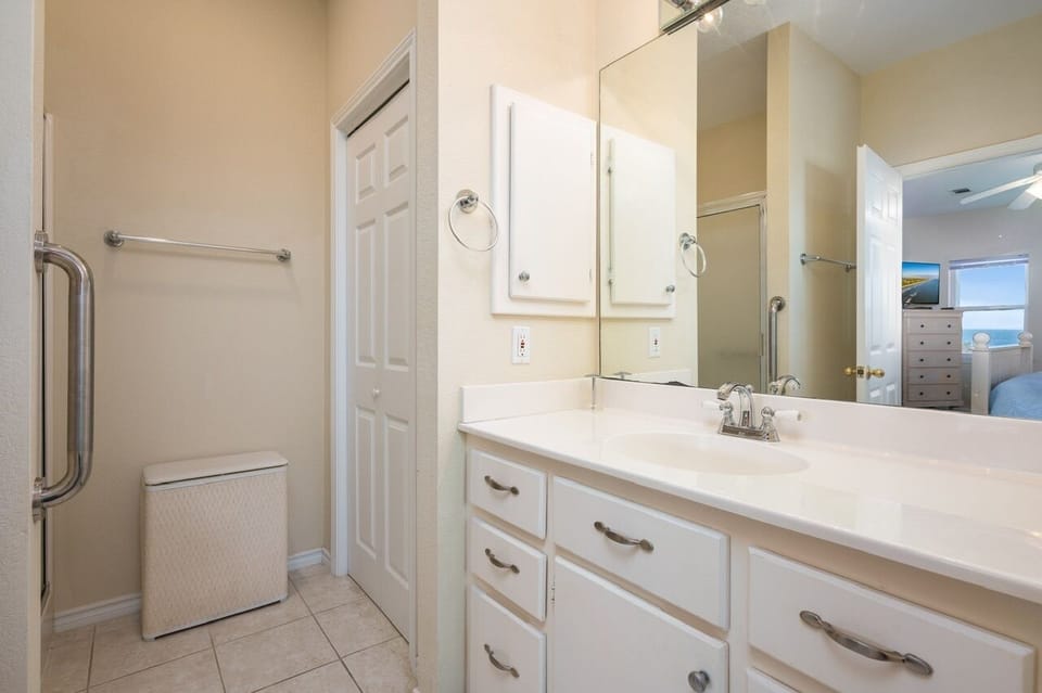 Lotz A View 4 Bedroom Home House in Bolivar Peninsula