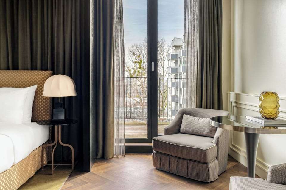 Premium Suite, 1 Bedroom, Balcony | Premium bedding, down comforters, pillowtop beds, minibar
