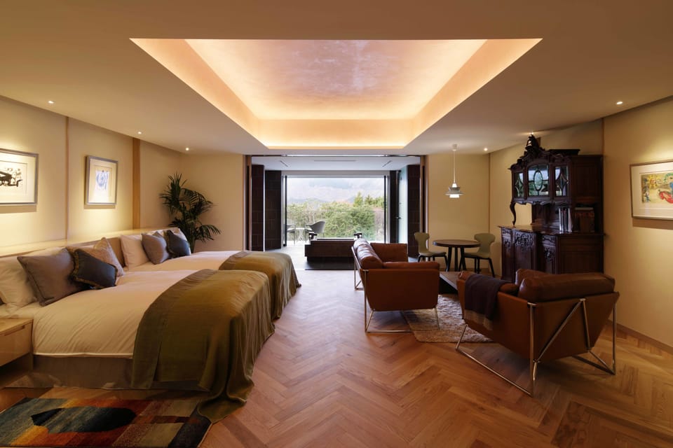 Executive Suite (3rd Floor) with Italian Dinner & Breakfast, Non-smoking | Premium bedding, minibar, in-room safe, individually decorated