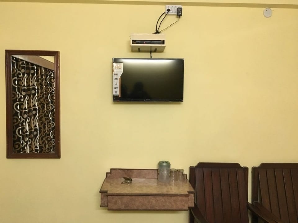 A/C Deluxe Double Room | In-room safe, desk, free WiFi
