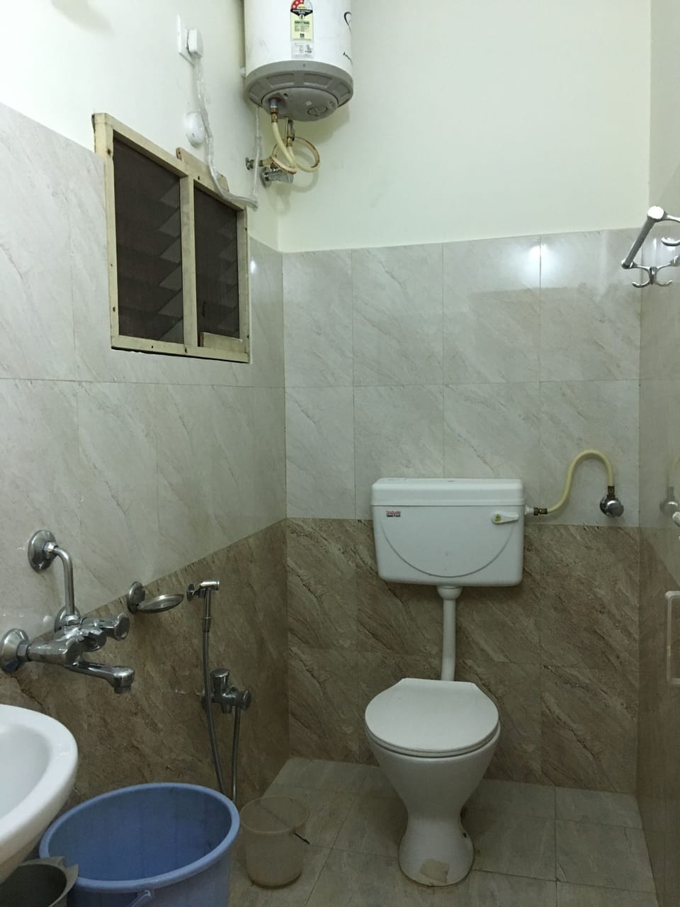 Deluxe Double Room | Bathroom | Shower