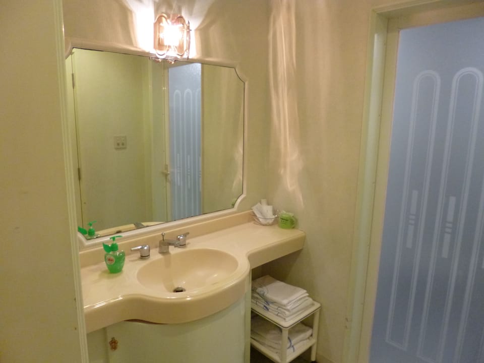 Economy Double Room | Blackout drapes, WiFi (free), individually decorated, bed sheets