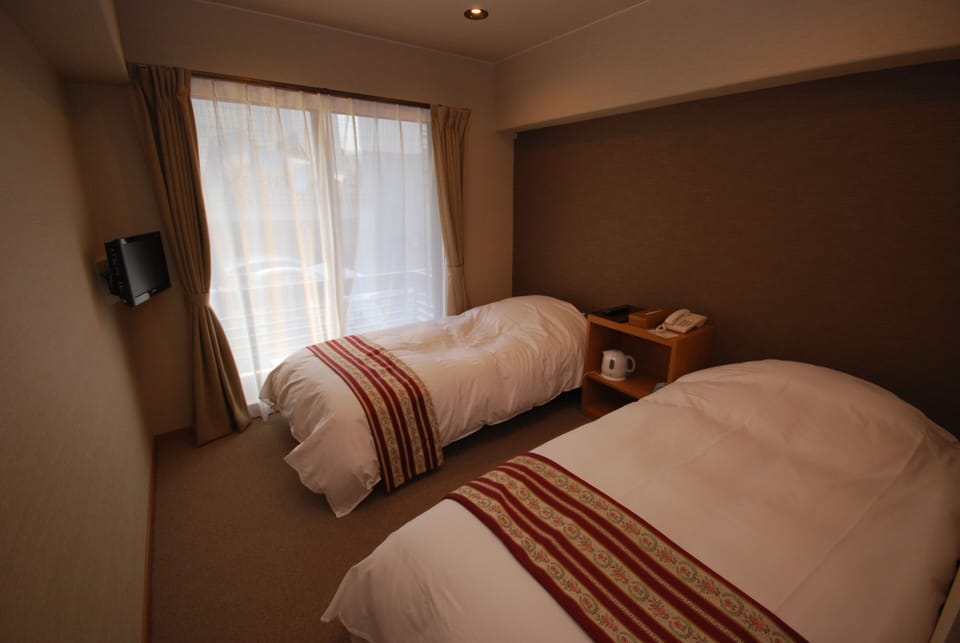 Twin Room | In-room safe, free WiFi