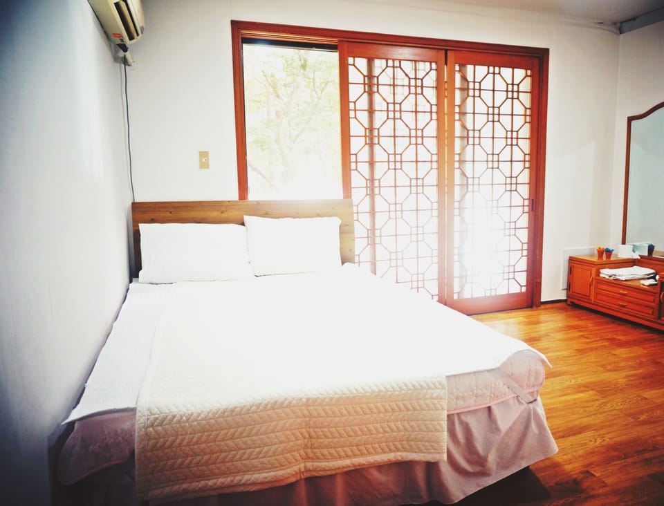 Double Room | Soundproofing, free WiFi, bed sheets