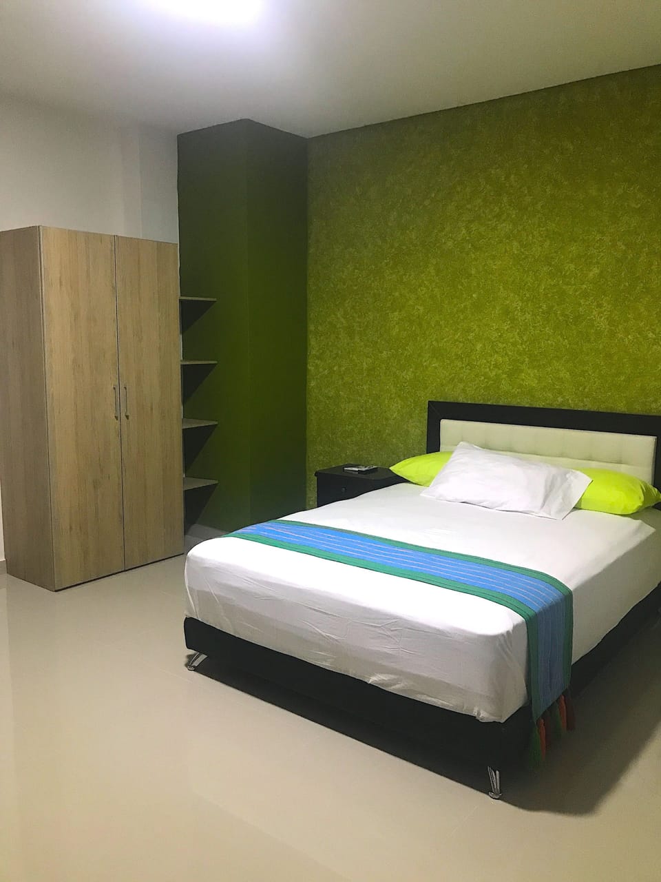 Standard Double Room, 1 Double Bed, Ensuite, Garden View | Minibar, desk, rollaway beds (surcharge), WiFi (free)