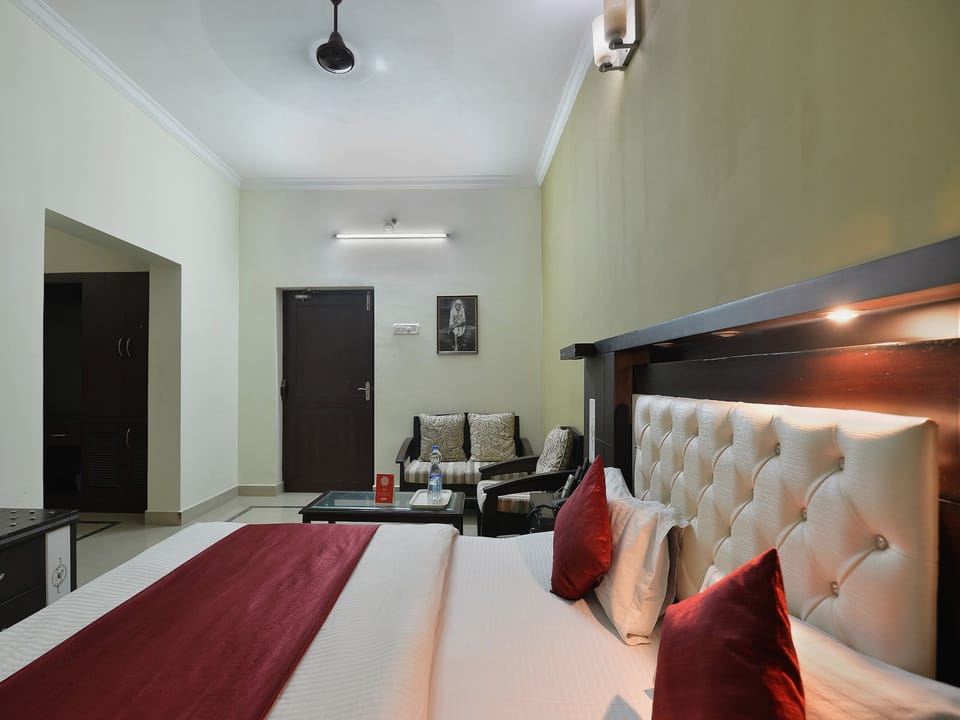 Standard Double or Twin Room | Desk, WiFi (free)